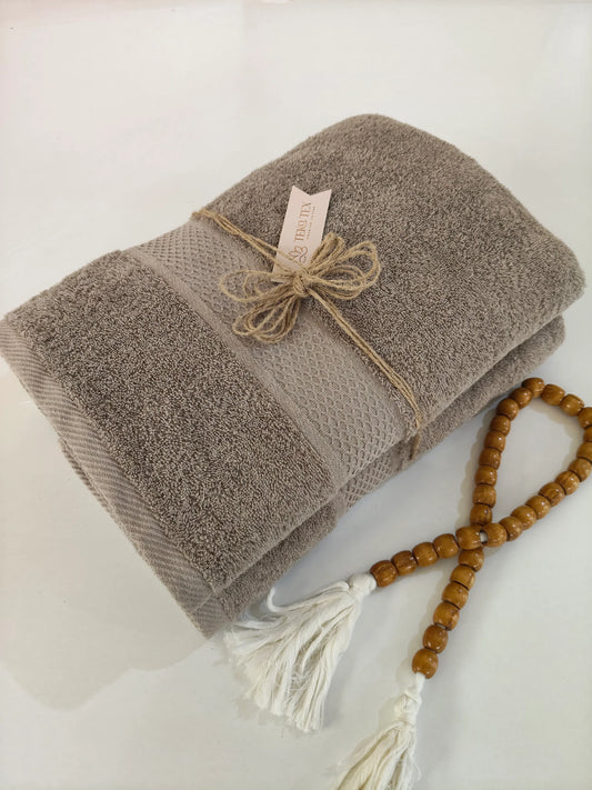 Set Of 2 Plain Bath Towels 450 GSM – Size 70×140