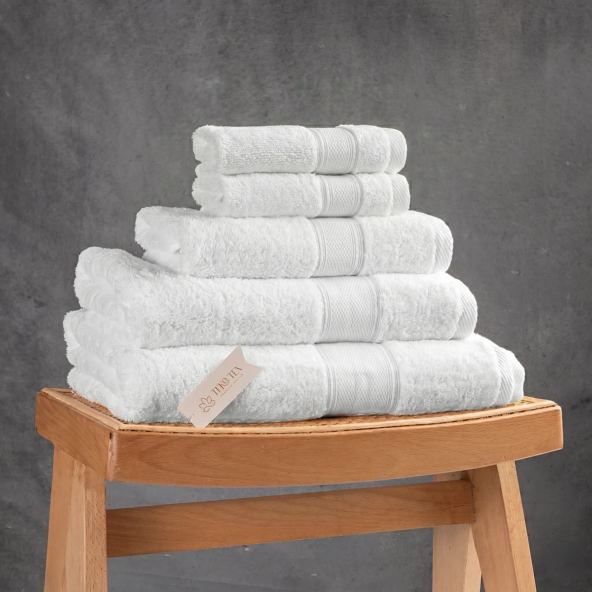 Set Of 5 Plain Towels 600 GSM