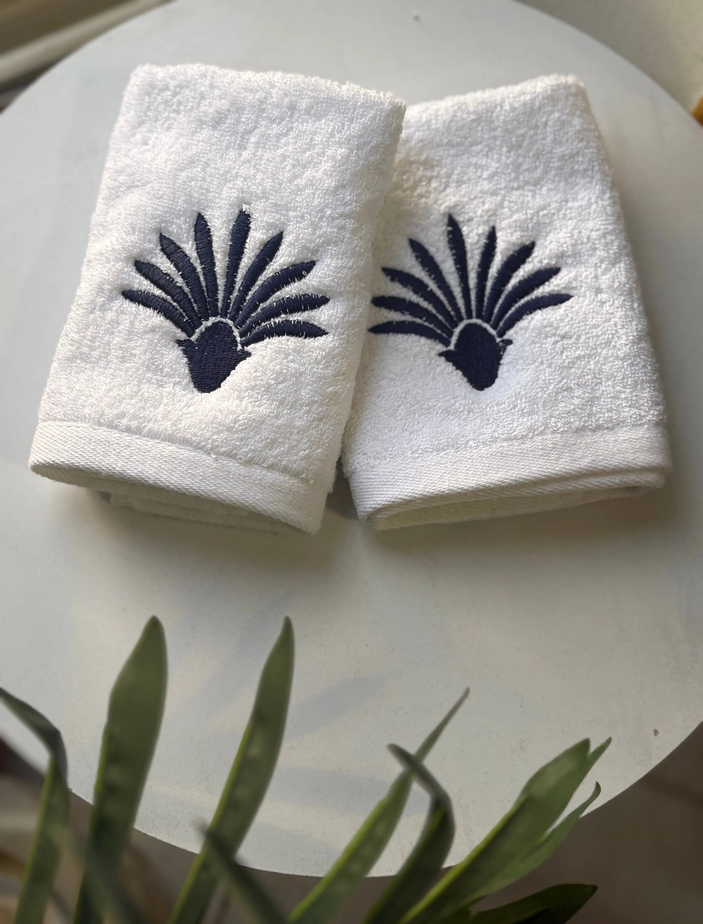 Embroidered Towel 600 GSM- Pack Of 2 Towel