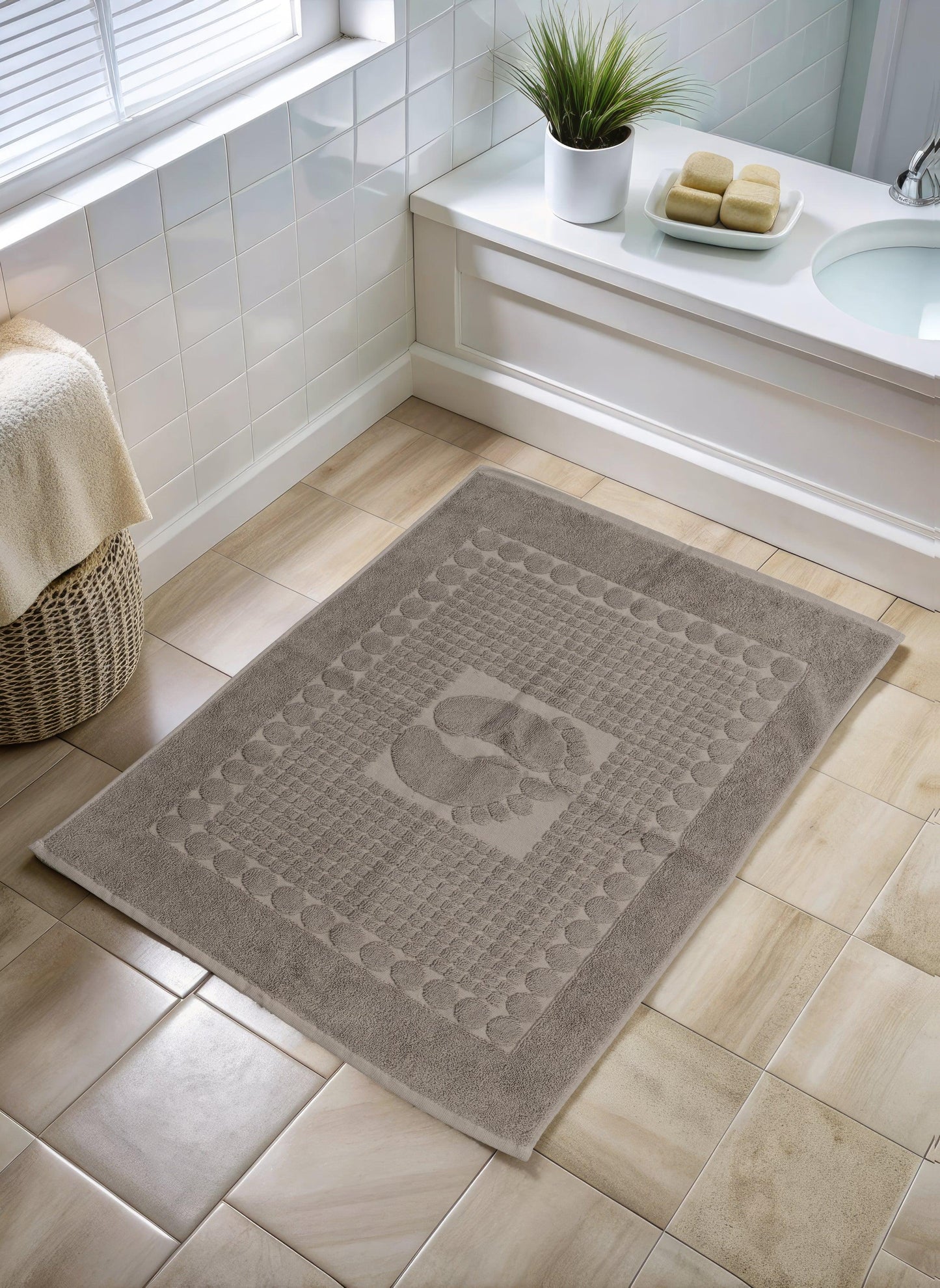 Foot Print Bathmat 875 GSM – 50*70 CM