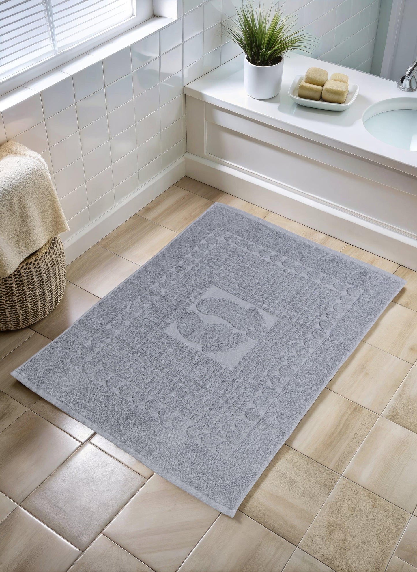 Foot Print Bathmat 875 GSM – 50*70 CM
