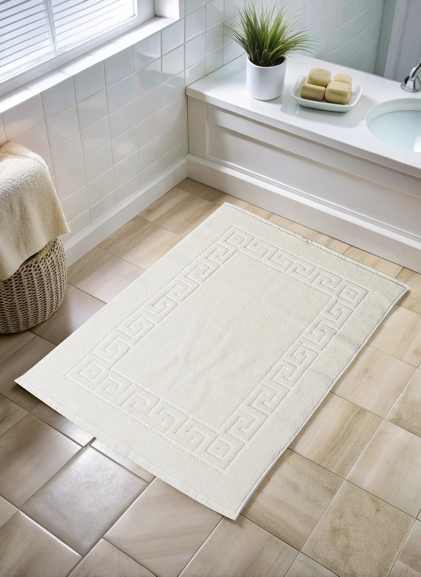 Versace Bathmat 875 GSM – 50*70 CM
