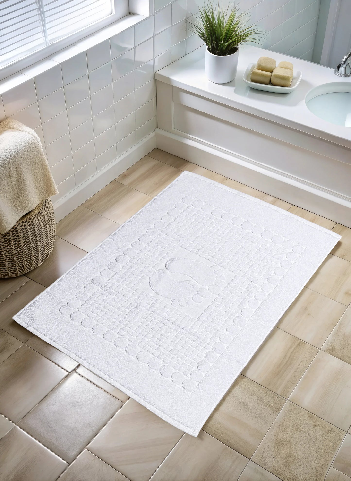 Foot Print Bathmat 875 GSM – 50*70 CM