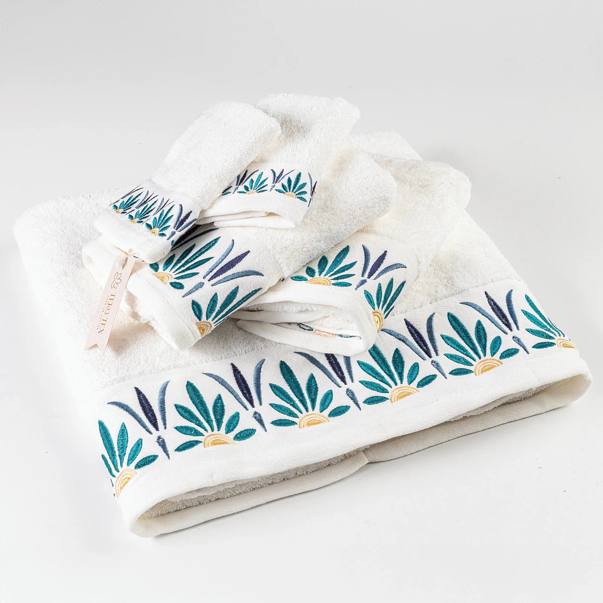 Embroidered Towel 600 GSM