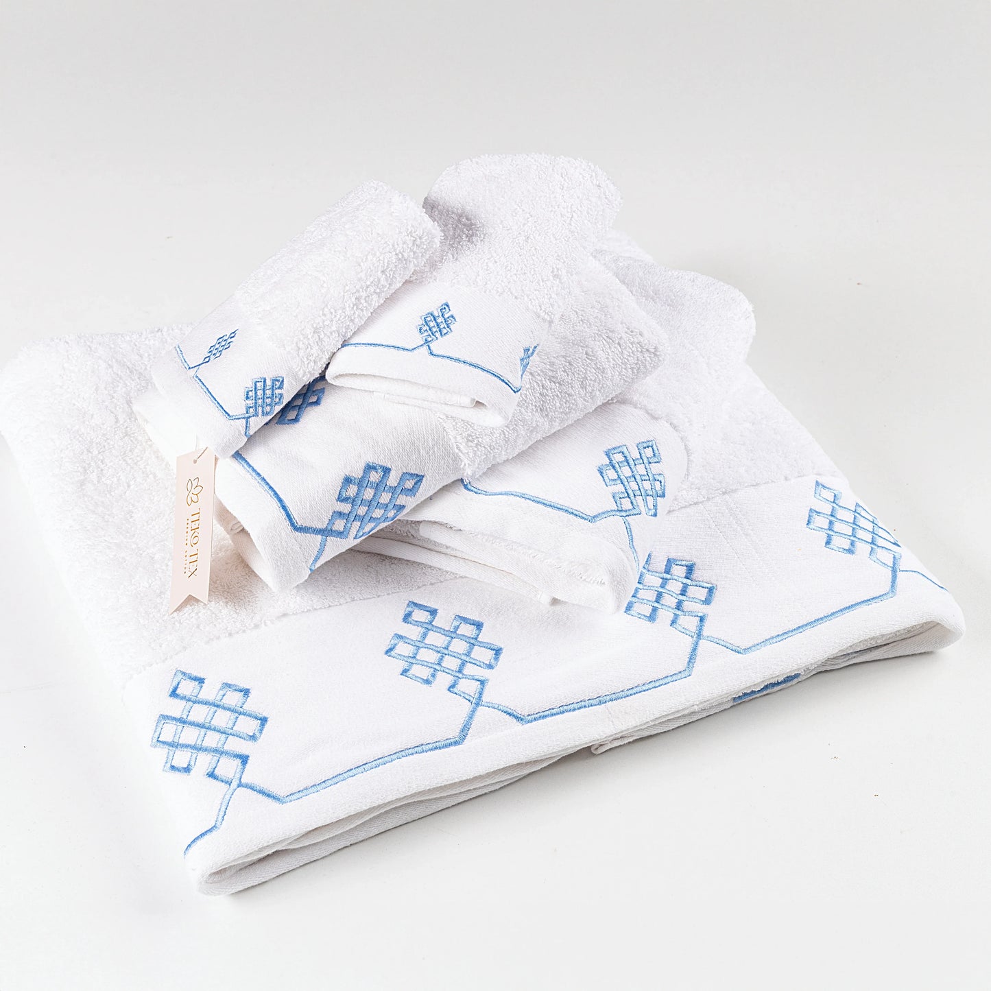 Embroidered Towel 600 GSM