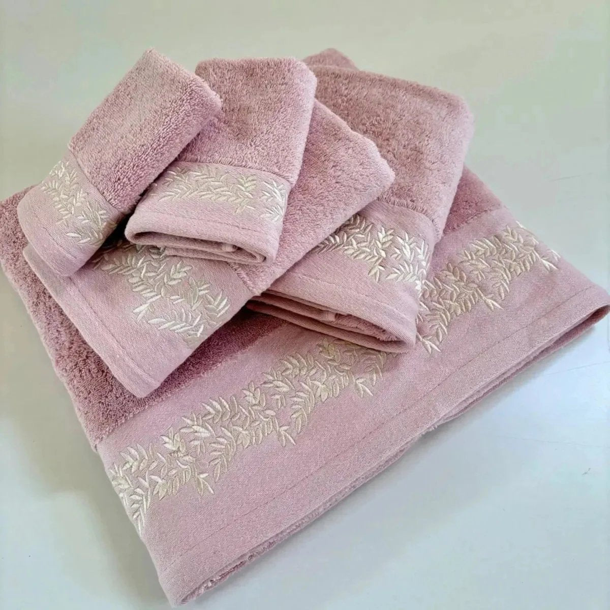 Embroidered Towel 600 GSM