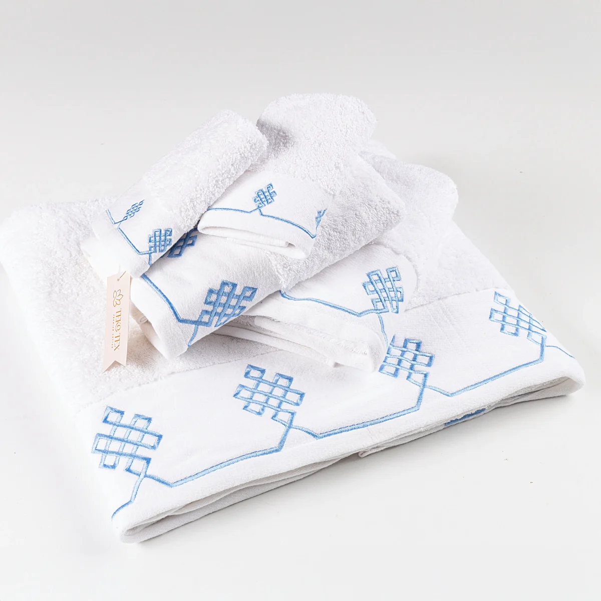 Embroidered Towel 600 GSM - Image 2