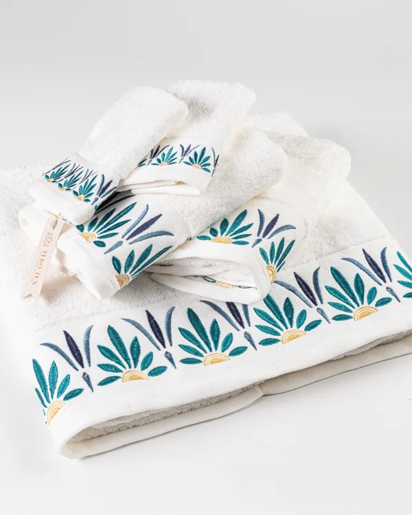 Embroidered Towel 600 GSM