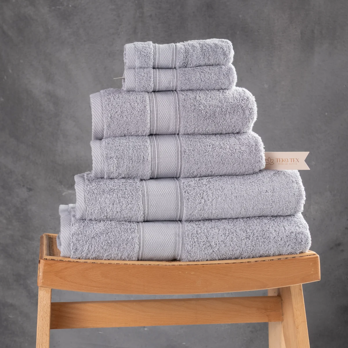 Set Of Plain Towels 600 GSM - Image 2